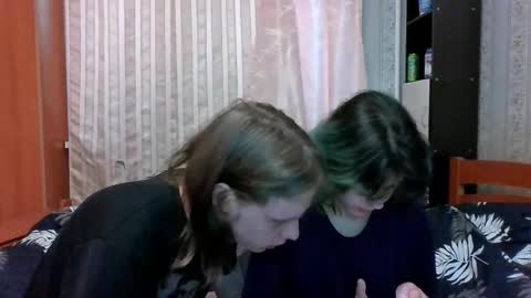 Crystal and Marcl online show from February 8, 7:04 am