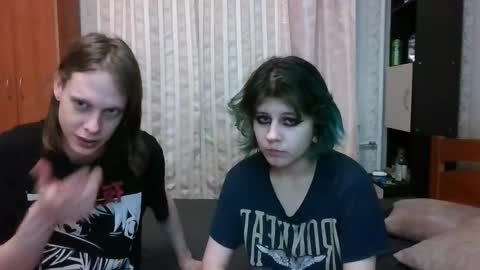 Crystal and Marcl online show from February 6, 12:00 am