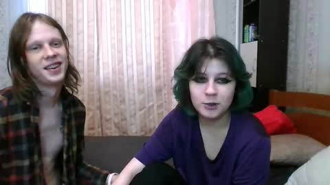 Crystal and Marcl online show from February 4, 10:10 am