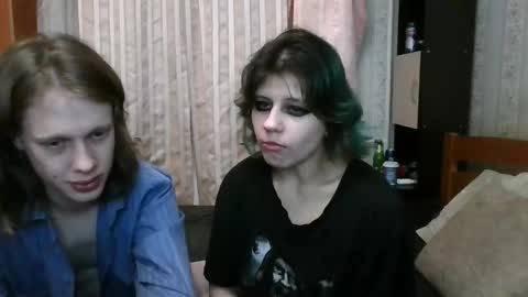 Crystal and Marcl online show from February 20, 1:25 am