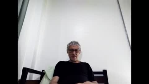 Snapshot of cucaio18 chatting on March 4, 7:19 am BIG UNCUT HARD COCK online show from March 4, 7:19 am