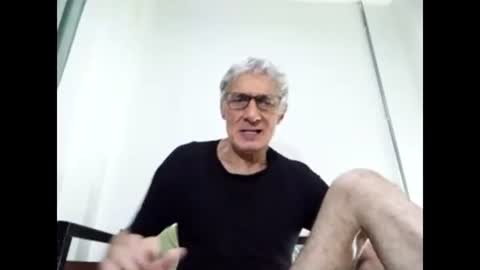 Snapshot of cucaio18 chatting on March 10, 4:17 am BIG UNCUT HARD COCK online show from March 10, 4:17 am