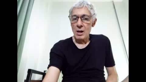 Snapshot of cucaio18 chatting on March 2, 6:16 am BIG UNCUT HARD COCK online show from March 2, 6:16 am