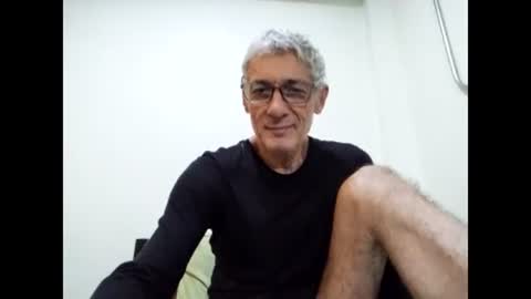 Snapshot of cucaio18 chatting on February 14, 1:45 am BIG UNCUT HARD COCK online show from February 14, 1:45 am