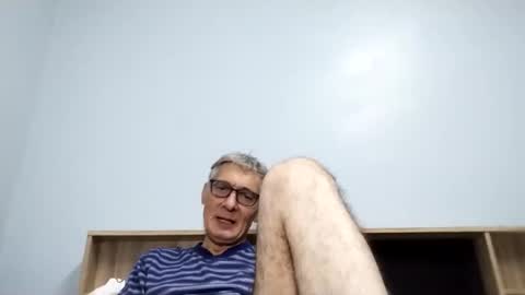 Snapshot of cucaio18 chatting on September 16, 5:21 am BIG UNCUT HARD COCK online show from September 16, 5:21 am
