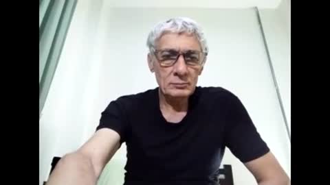 Snapshot of cucaio18 chatting on February 21, 10:50 am BIG UNCUT HARD COCK online show from February 21, 10:50 am