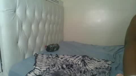 Snapshot of cum_central chatting on February 23, 11:22 am cum_central online show from February 23, 11:22 am