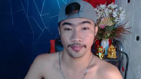 Snapshot of cumhavefun25 chatting on March 5, 7:06 pm ask me online show from March 5, 7:06 pm