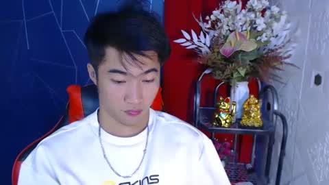Snapshot of cumhavefun25 chatting on March 10, 5:39 pm ask me online show from March 10, 5:39 pm