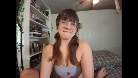 Snapshot of cumslutpawg chatting on January 4, 3:07 am cumslutpawg online show from January 4, 3:07 am