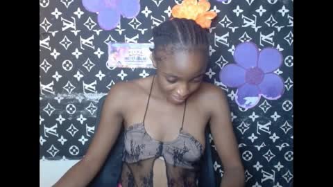 Snapshot of cupidxdoll chatting on March 3, 7:07 pm cupidxdoll online show from March 3, 7:07 pm