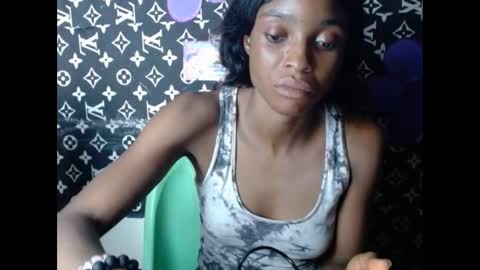 Snapshot of cupidxdoll chatting on February 22, 10:31 pm cupidxdoll online show from February 22, 10:31 pm