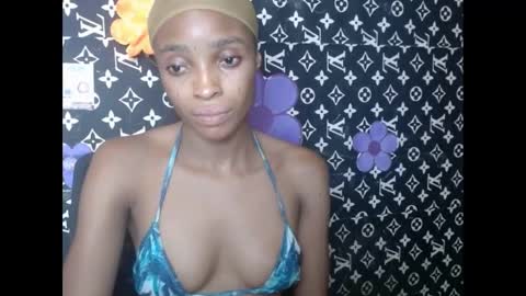 Snapshot of cupidxdoll chatting on March 11, 5:24 am cupidxdoll online show from March 11, 5:24 am