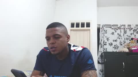 Snapshot of cuplex_hotlatina94 chatting on March 7, 10:45 am dominic and julieta... independent models online show from March 7, 10:45 am