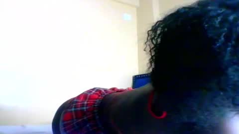 Snapshot of curvyjoan chatting on February 12, 11:07 am curvyjoan online show from February 12, 11:07 am