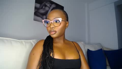 Liya online show from February 18, 9:54 am