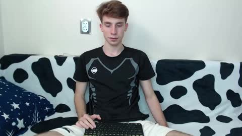 Snapshot of cute_brian chatting on September 17, 9:57 am Im Brian online show from September 17, 9:57 am