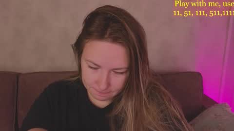 Snapshot of cute_darina chatting on September 12, 1:29 am Everyday stream in the same time online show from September 12, 1:29 am
