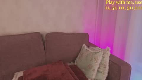 Snapshot of cute_darina chatting on September 19, 5:44 am Everyday stream in the same time online show from September 19, 5:44 am