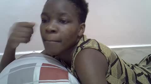 Snapshot of cute_marion chatting on February 14, 2:07 am cute_marion online show from February 14, 2:07 am