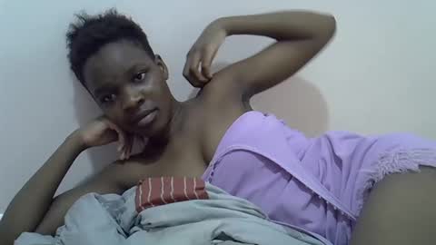 Snapshot of cute_marion chatting on February 12, 8:18 pm cute_marion online show from February 12, 8:18 pm