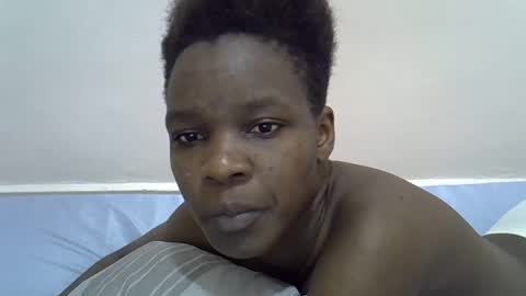 Snapshot of cute_marion chatting on February 24, 4:49 am cute_marion online show from February 24, 4:49 am