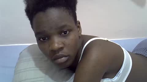 Snapshot of cute_marion chatting on February 22, 6:52 pm cute_marion online show from February 22, 6:52 pm