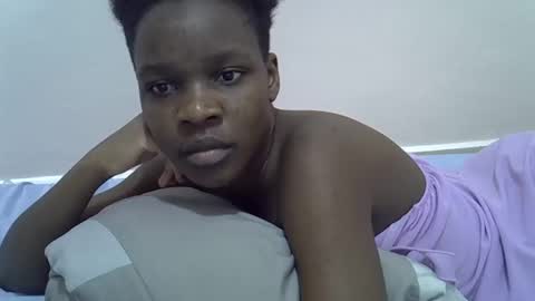 Snapshot of cute_marion chatting on February 18, 9:53 pm cute_marion online show from February 18, 9:53 pm