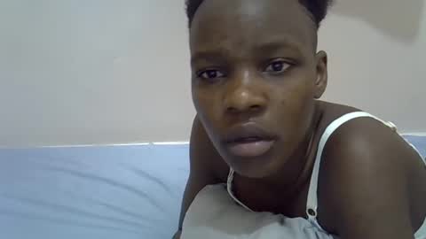 Snapshot of cute_marion chatting on March 2, 6:37 am cute_marion online show from March 2, 6:37 am