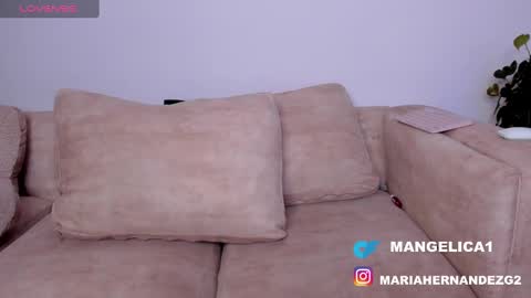 Snapshot of cute_molly18 chatting on February 24, 3:33 am Maria online show from February 24, 3:33 am