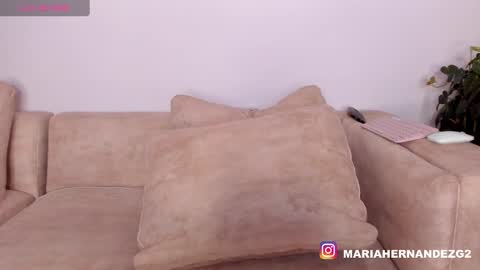 Snapshot of cute_molly18 chatting on February 19, 3:50 am Maria online show from February 19, 3:50 am
