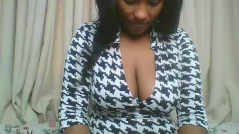 cute_shiks online show from September 12, 8:38 am