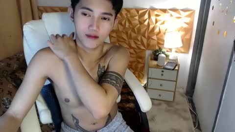 Steph online show from February 19, 5:05 am