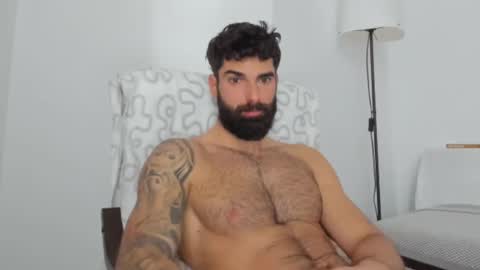 cuteeboy online show from February 22, 8:07 am
