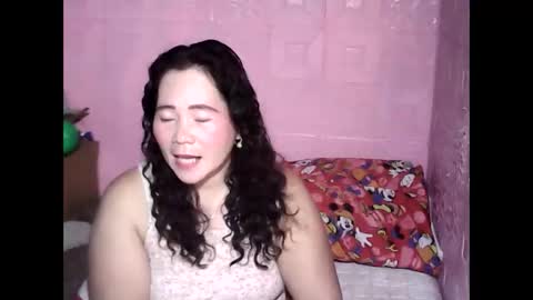 Snapshot of cutehornymom chatting on September 15, 1:12 pm cutehornymom online show from September 15, 1:12 pm