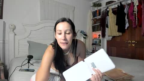 Snapshot of cutelittlemama0418 chatting on September 11, 10:49 am Cutelittlemama0418 Lola online show from September 11, 10:49 am