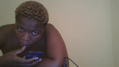 cutey_mellanin online show from March 3, 12:15 am