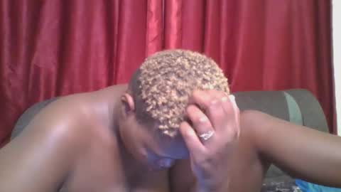 cutey_mellanin online show from February 23, 3:35 am