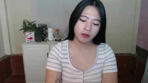 cutie_asianwoman online show from February 8, 8:42 pm