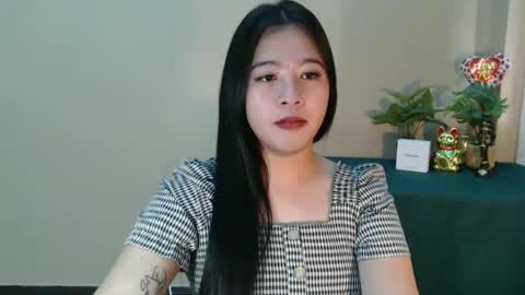 cutie_asianwoman online show from March 11, 6:30 am