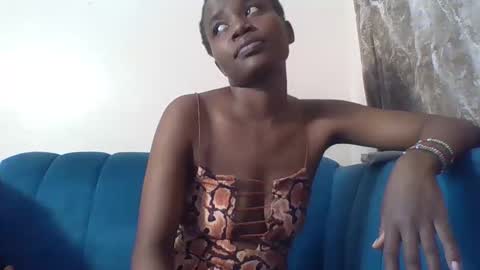 cutiequeen2 online show from September 19, 9:29 pm