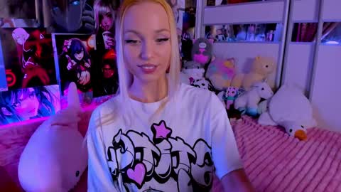 Nora online show from March 10, 12:39 am