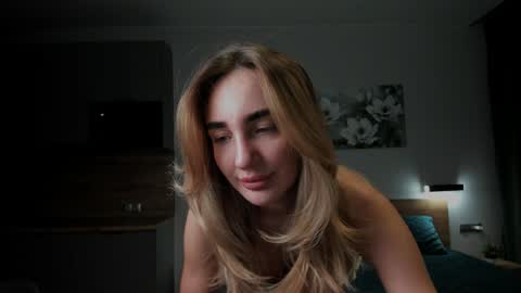 CuttieChloe online show from December 24, 8:16 pm