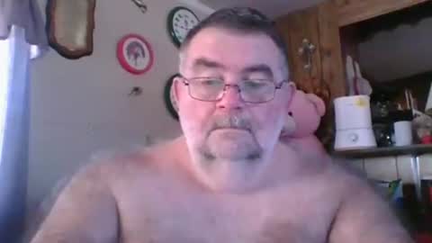 Snapshot of cwill27837 chatting on December 23, 7:52 pm cwill27837 online show from December 23, 7:52 pm