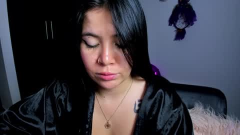 Ailyn  online show from January 22, 7:46 am