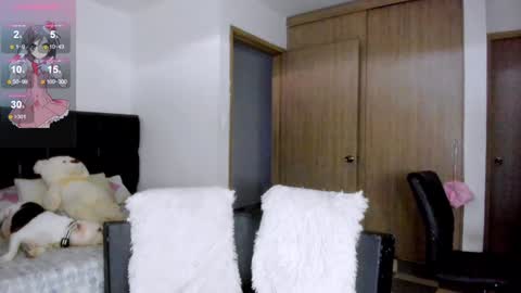 Sophie online show from December 5, 10:50 pm