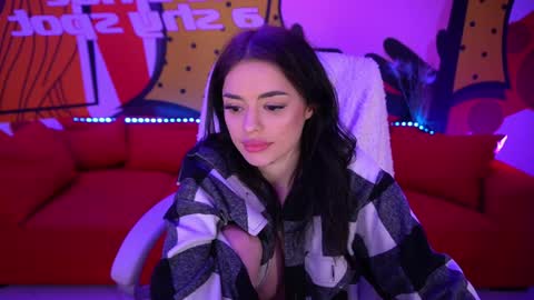 daenerys_daen online show from January 4, 7:23 pm
