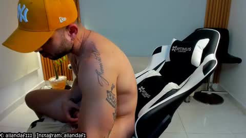 Snapshot of dafboy_ chatting on January 28, 8:04 pm Allan Daf online show from January 28, 8:04 pm