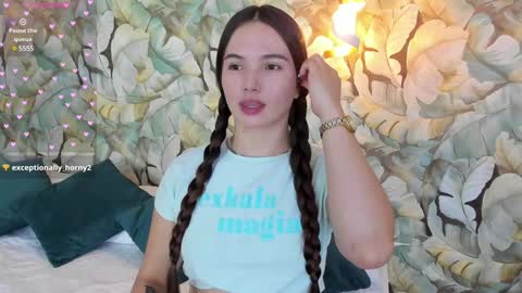 Snapshot of dafnevega chatting on February 6, 7:51 pm Dafne online show from February 6, 7:51 pm