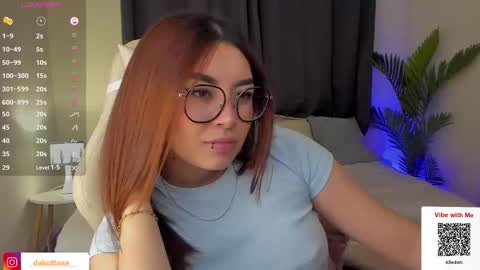 dakottaa__ online show from February 18, 11:19 pm